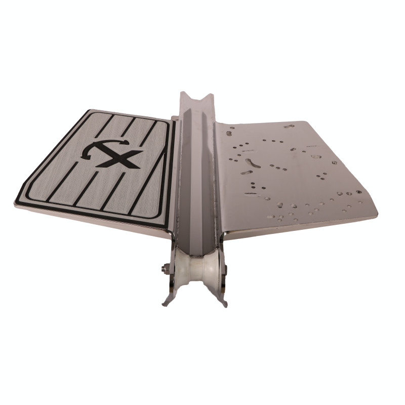 SUPPORT MOTEUR AVANT REVETE TRIBORD