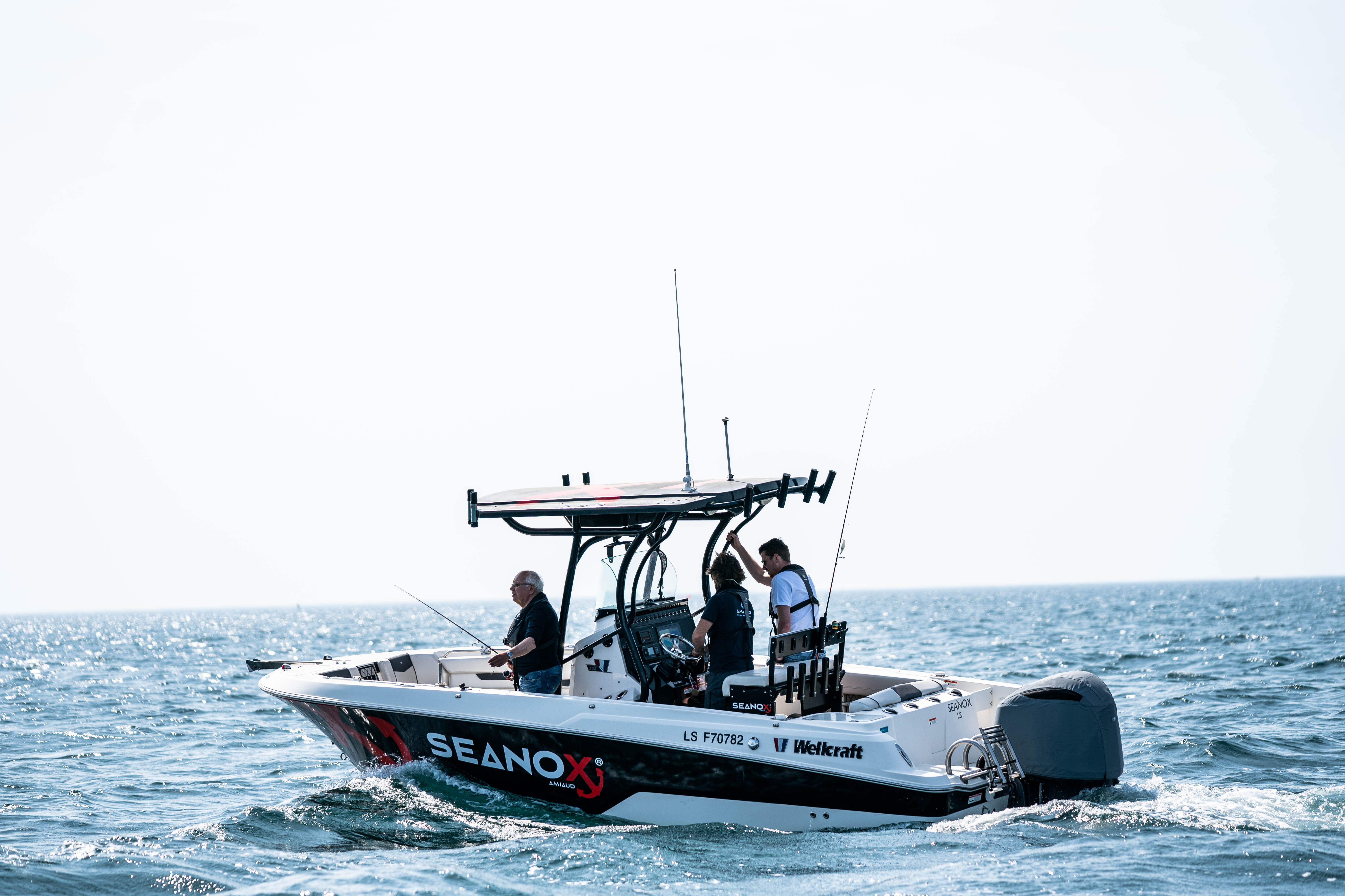 bateau-de-peche-en-mer-seanox