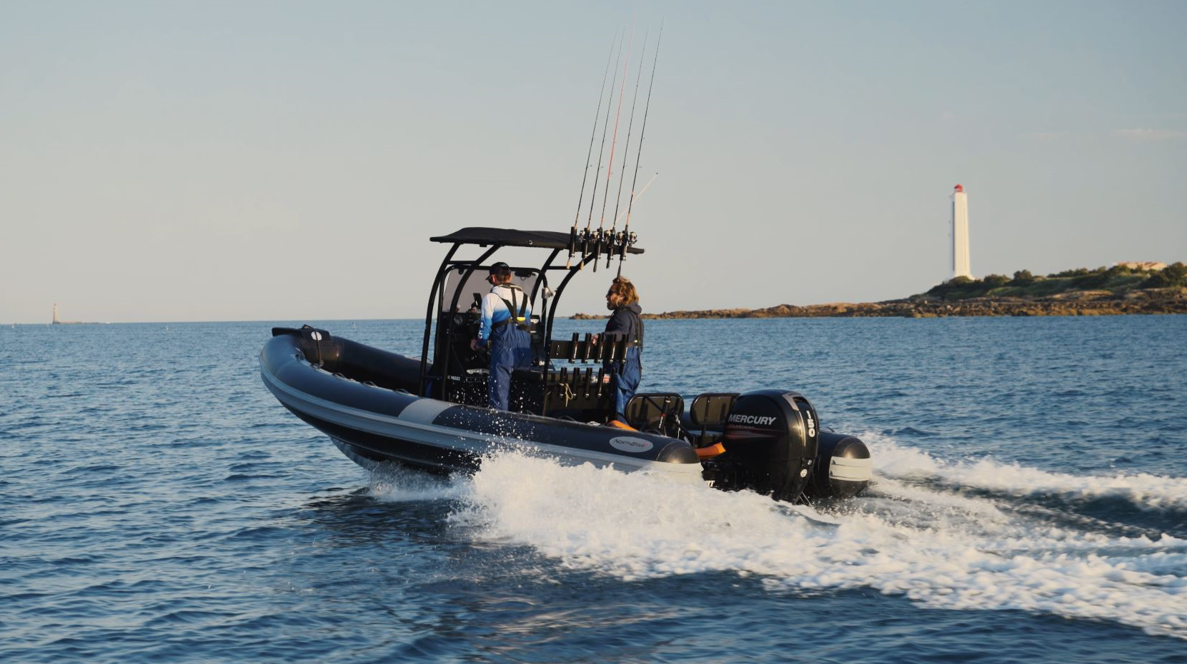 Glissière de sonde Originale ou Racing SEANOX : laquelle choisir pour son bateau ?